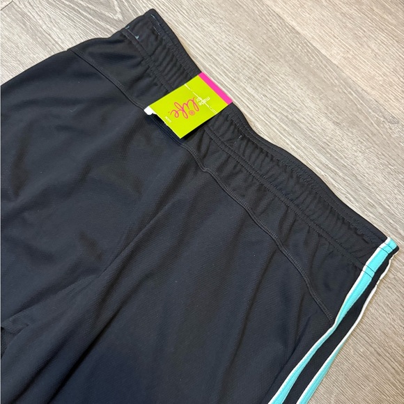 •MADE FOR LIFE• TRACK PANTS - Picture 5 of 5